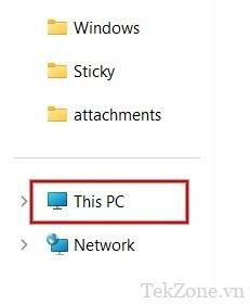 Nhấp vào "PC này" trong File Explorer.