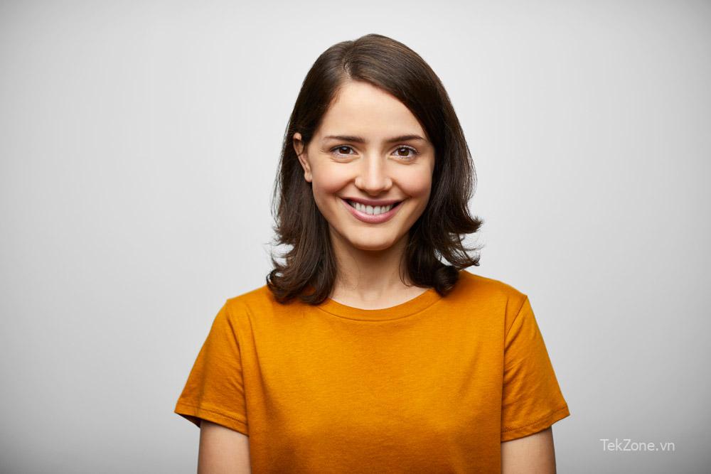 Chân dung headshot, chụp trong studio, Ảnh: Morsa Images / Getty Images