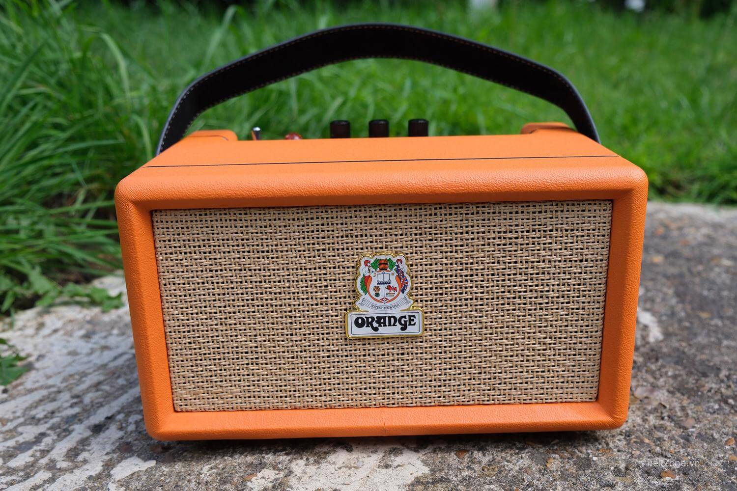 Mặt đồng hồ đánh giá Orange Amps Orange Box bật lên